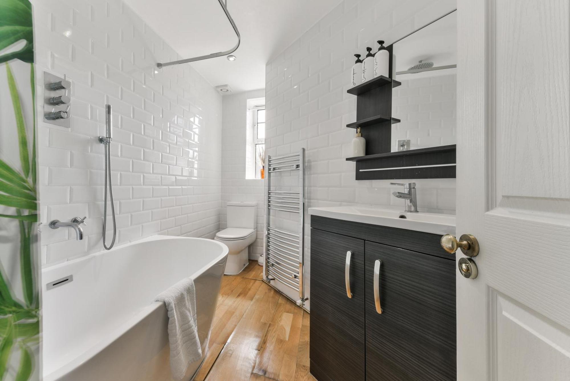 Stylish Modern 2 Bed In *